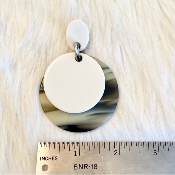 NWT Free People Resin Disc Drop Hoop Festival Modern Shapes Earrings - Picture 11 of 11